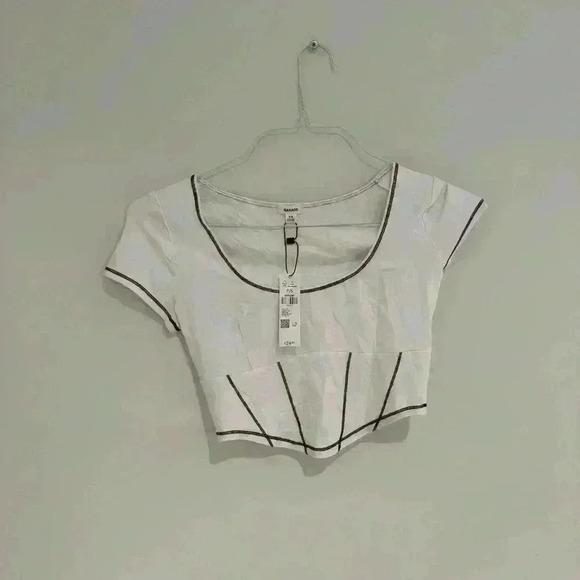 Garage White with Black Stitching Top Size Small New With Tags - Picture 1 of 2
